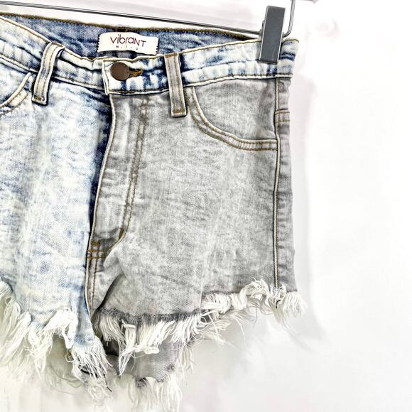 VIBRANT MIU Acid Washed Hi Rise Distressed Denim Shorts - Picture 7 of 11
